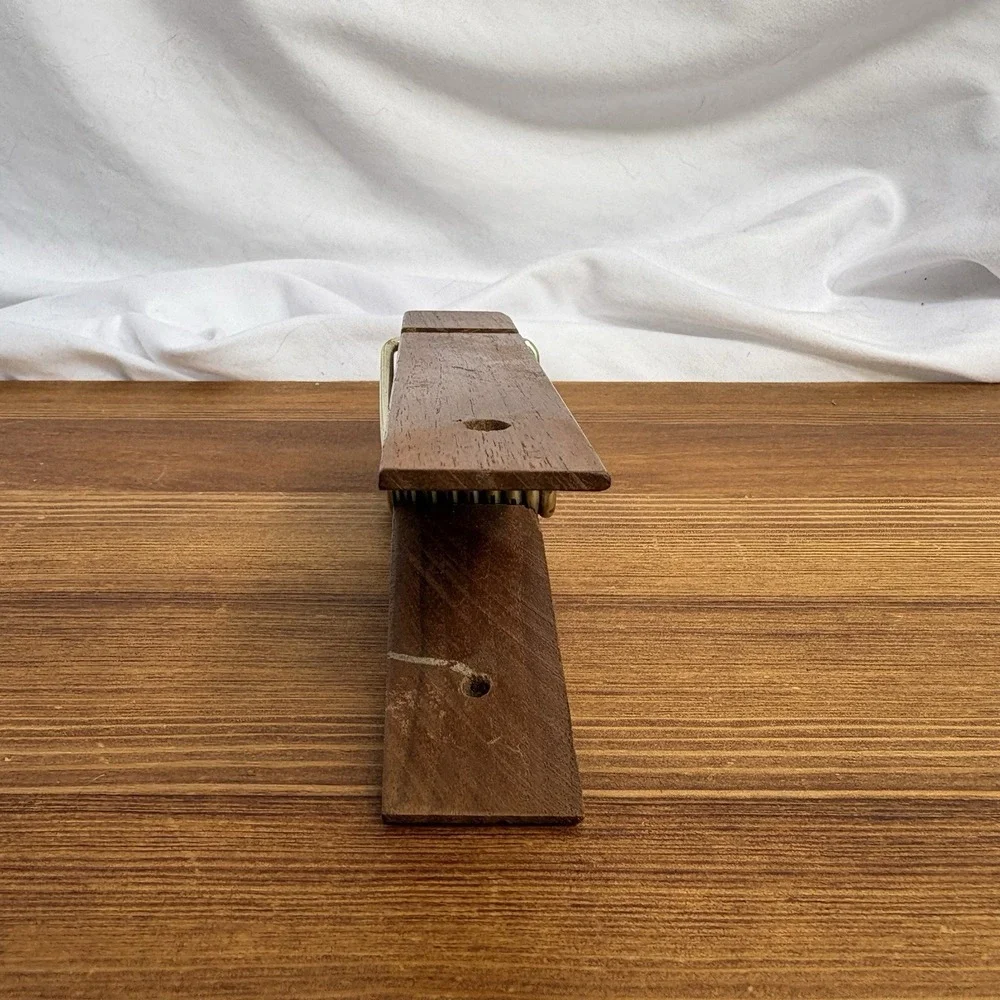 Vintage Benjor Solid Walnut Giant Clothespin Wall Clip Laundry Decor‎ 7 Inch